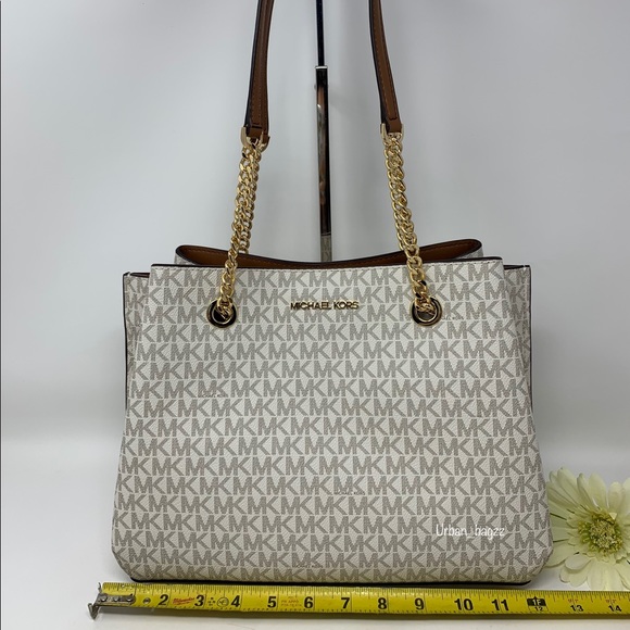 Michael Kors Teagen Large Long Drop Tote - Picture 2 of 10